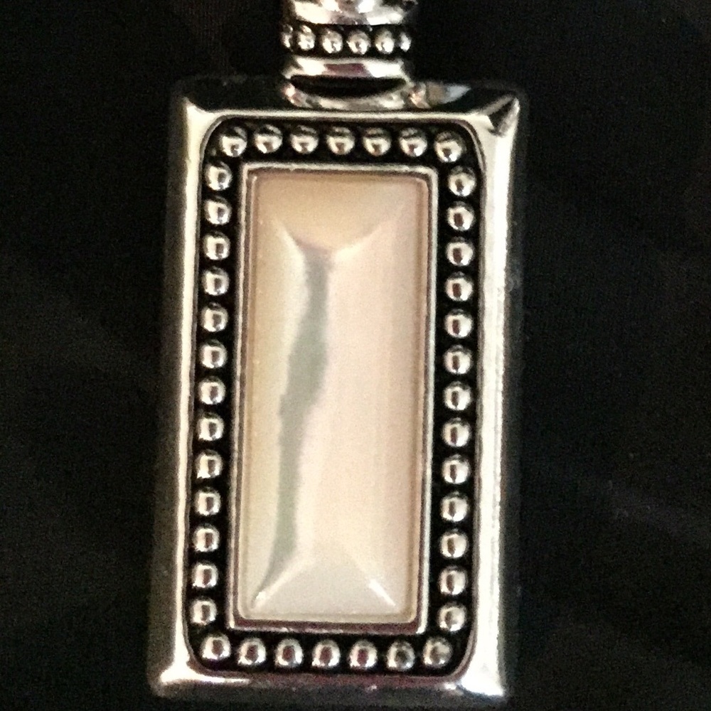 Summit pendant for necklace
